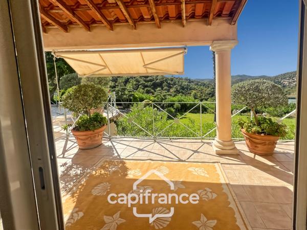 Propriété à vendre 6 pièces LA LONDE LES MAURES (83)- Domaine de Valcros.