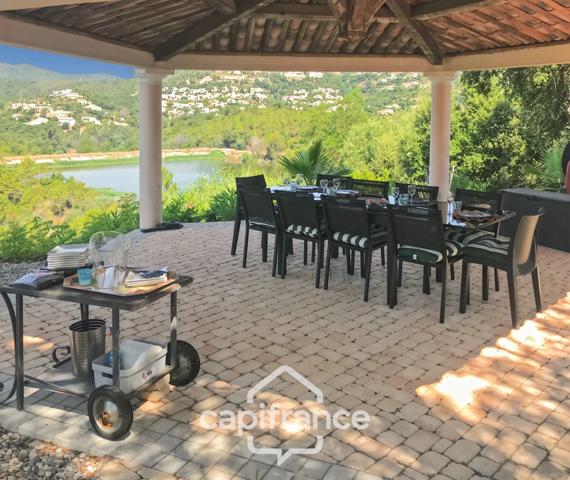 Propriété à vendre 6 pièces LA LONDE LES MAURES (83)- Domaine de Valcros.