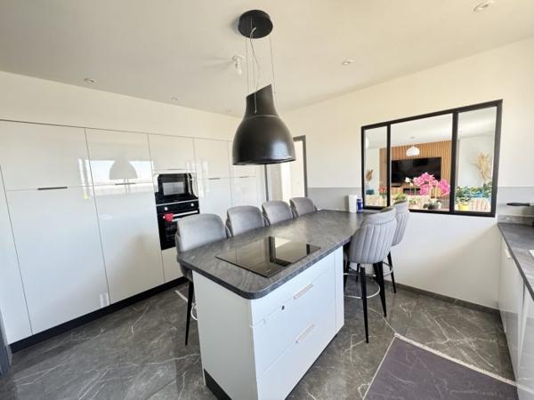 Maison contemporaine 145 m² – Les Sorinières Sud, à deux pas du Bourg
