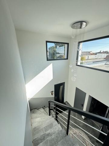 Maison contemporaine 145 m² – Les Sorinières Sud, à deux pas du Bourg