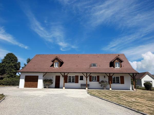 Belle maison style Bressane avec piscine