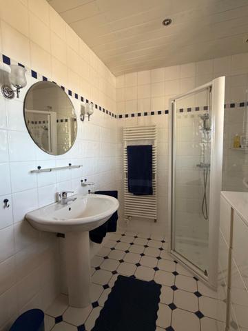 Belle maison style Bressane avec piscine