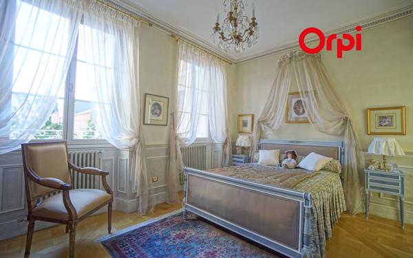 Maison à vendre    8 pièces •  Bernay