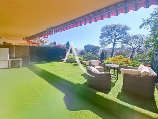 Appartement Le Cannet 2 pièces 56.35 m² avec terrasse, vue dégagée et aperçu mer