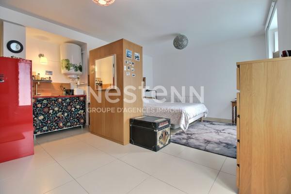 Courbevoie à vendre  grand studio  30m² Idéal investisseur