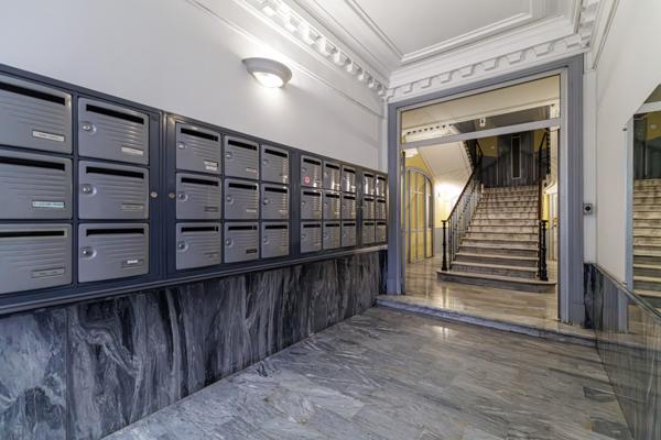 Nice (06000) NICE // GAMBETTA / LIBERATION / GRAND STUDIO COIN NUIT/ BALCON / 28m²