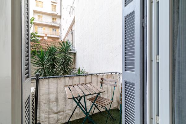 Nice (06000) NICE // GAMBETTA / LIBERATION / GRAND STUDIO COIN NUIT/ BALCON / 28m²