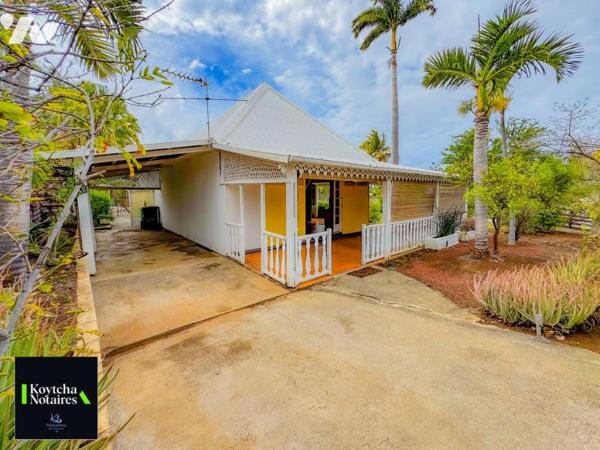 Boucan Canot - Villa 8 pièces avec piscine – Secteur résidentiel, à 800 m de la plage