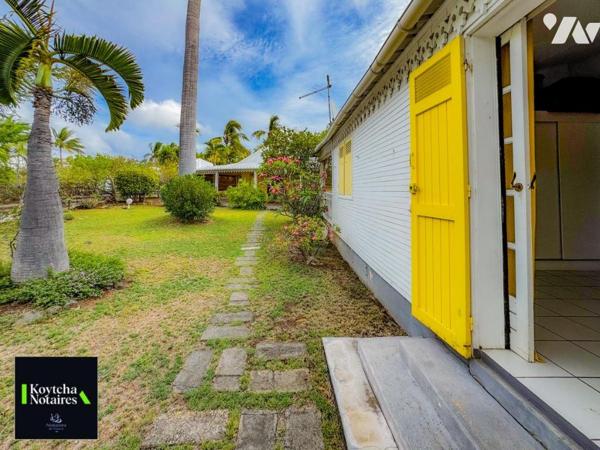 Boucan Canot - Villa 8 pièces avec piscine – Secteur résidentiel, à 800 m de la plage