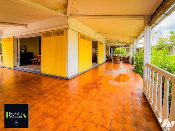 Boucan Canot - Villa 8 pièces avec piscine – Secteur résidentiel, à 800 m de la plage