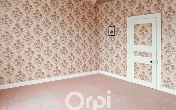 Maison à vendre    4 pièces •  Clion