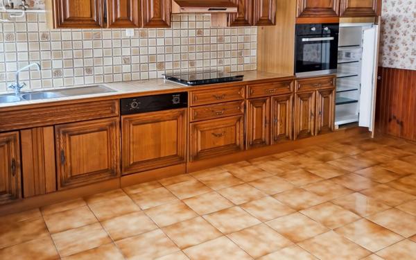 Maison à vendre    4 pièces •  Clion