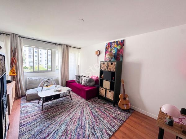 PUTEAUX  Superbe 2 pièces de 55 m² entièrement rénové