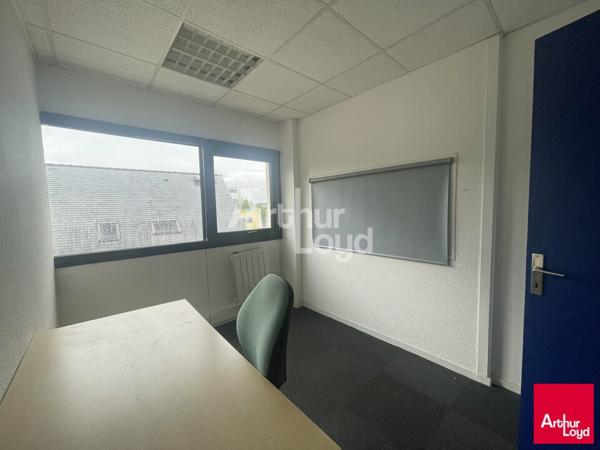 CESSON SEVIGNE - BUREAUX A LOUER - 57 M²