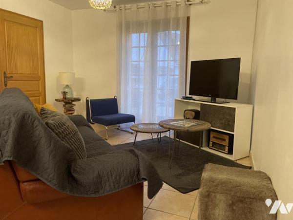 Maison de 6 pièces en très bon état. 4 chambres. Terrain de 380 m².