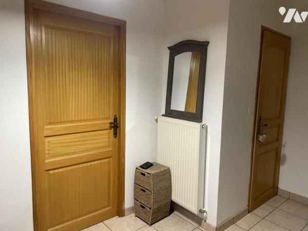 Maison de 6 pièces en très bon état. 4 chambres. Terrain de 380 m².