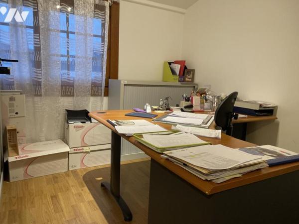 Maison de 6 pièces en très bon état. 4 chambres. Terrain de 380 m².