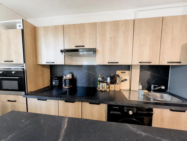 Appartement 2 pièces de 52 m² avec cave à RIS ORANGIS (91)