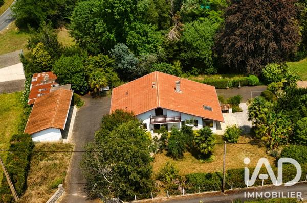 Maison à vendre 9 pièces 191 m² Cambo-les-Bains