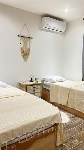 Les Abymes (97139) T3 A DUGAZON RENOVE ET MEUBLE