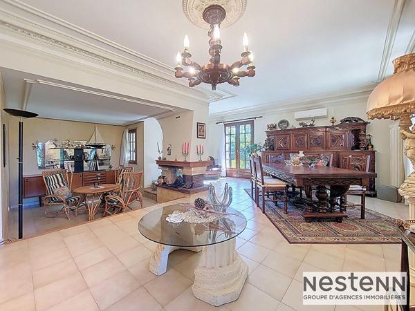 Maison de charme 5 pièces 4 chambres - 136 m² sur terrain piscinable de 600m² à Marseille 13012
