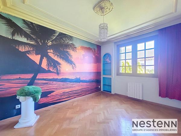 Maison de charme 5 pièces 4 chambres - 136 m² sur terrain piscinable de 600m² à Marseille 13012