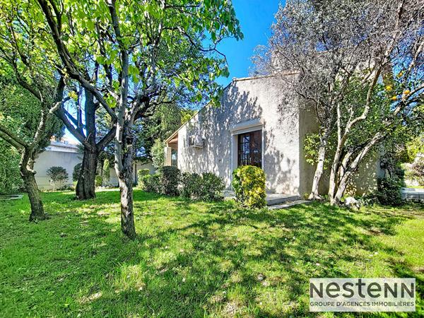 Maison de charme 5 pièces 4 chambres - 136 m² sur terrain piscinable de 600m² à Marseille 13012