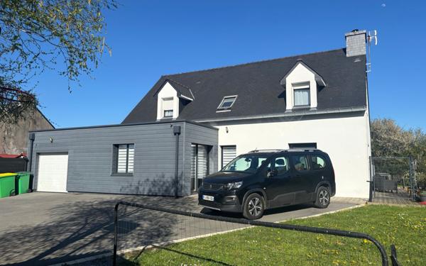 Maison à vendre    6 pièces •  La Chapelle-des-Marais