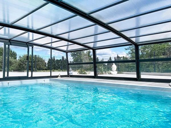 Maison récente 144m² avec piscine chauffée – secteur calme Colombier