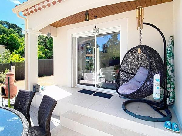 Maison récente 144m² avec piscine chauffée – secteur calme Colombier