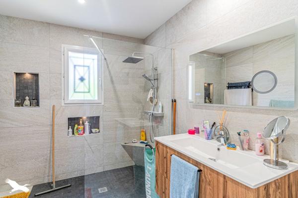 Maison à vendre 468 000 € Blanquefort 6 p 143 m² DPE C