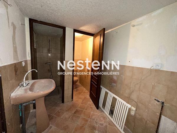 Charmante maison à rénover à vendre en campagne avec un grand terrain d'environ 3341 m² à Montval-sur-Loir (72500)