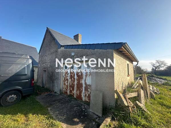 Charmante maison à rénover à vendre en campagne avec un grand terrain d'environ 3341 m² à Montval-sur-Loir (72500)