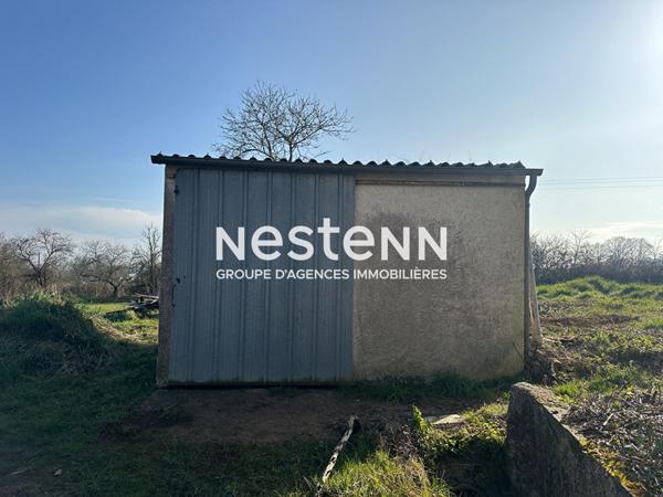 Charmante maison à rénover à vendre en campagne avec un grand terrain d'environ 3341 m² à Montval-sur-Loir (72500)