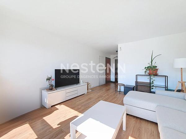 A VENDRE - Dernier étage lumineux avec vue sur jardin à la française - Résidence d'exception à Chilly-Mazarin