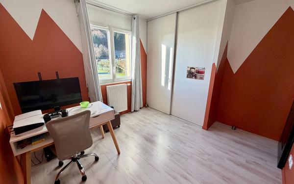 Maison à vendre    4 pièces • 83 m2 Apprieu