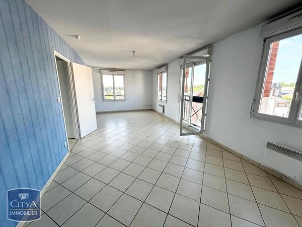Appartement à louer 3 pièces 66.1m² Maubeuge (59600)