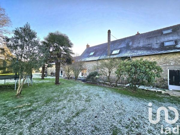 Maison 8 pièces de 285 m² à Guichen (35580)