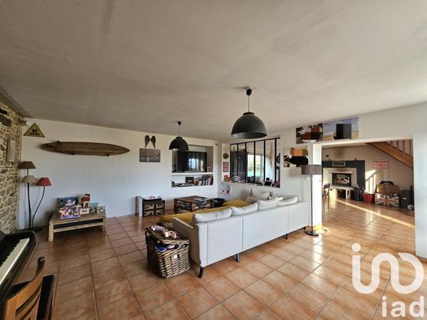 Maison 8 pièces de 285 m² à Guichen (35580)