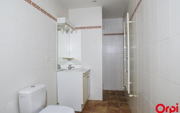 Appartement à louer    4 pièces • 180 m2 Lyon 5