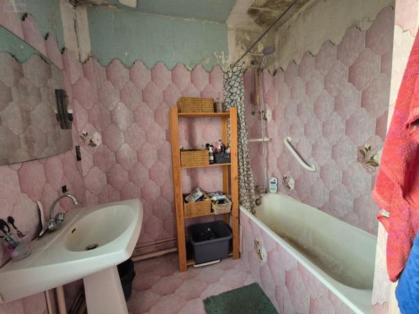 Maison à vendre à Aÿ-Champagne dans la Marne (51160), ref : AY M3