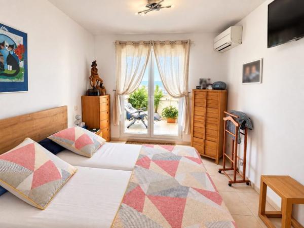 4 pièces vue dégagée, terrasses, piscine et stationnement