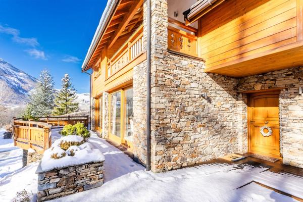 Vente Chalet de luxe La Salle-les-Alpes 8 Pièces 388 m²
