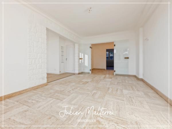 Appartement lumineux 4 pièces 86 m2 SAINT-ETIENNE, 2 chambres possible 3, garage et cave