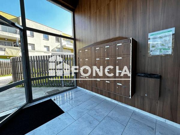 Location Appartement 3 pièces 66.9 m² - 27 AVENUE DU GRAND CHATELET Grenoble 38000