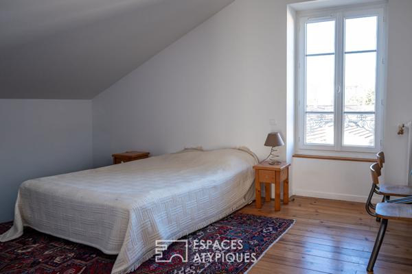 Maison bourgeoise années 30 avec jardin arboré et piscine