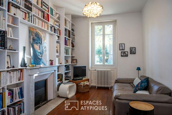 Maison bourgeoise années 30 avec jardin arboré et piscine