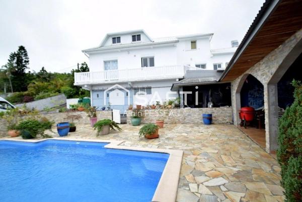 Magnifique maison secteur Petite-Île vue mer