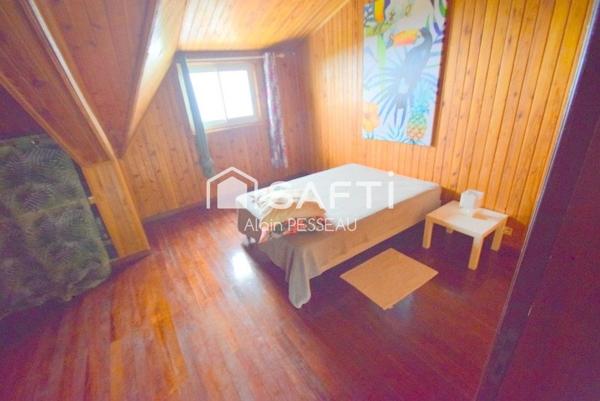 Magnifique maison secteur Petite-Île vue mer