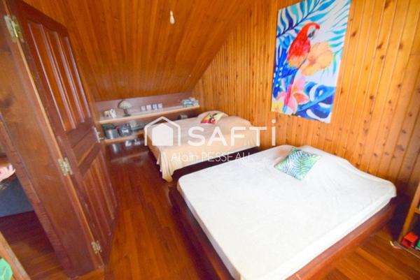 Magnifique maison secteur Petite-Île vue mer